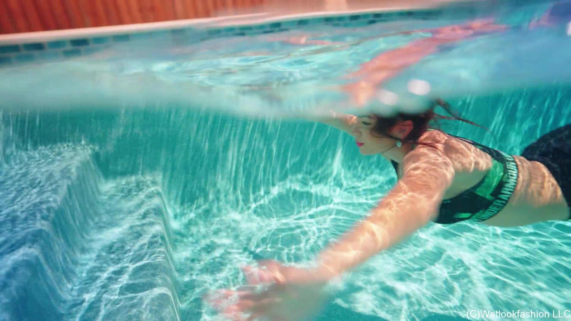 Alexandra Gets Wet for the First Time in a Hot Workout Set