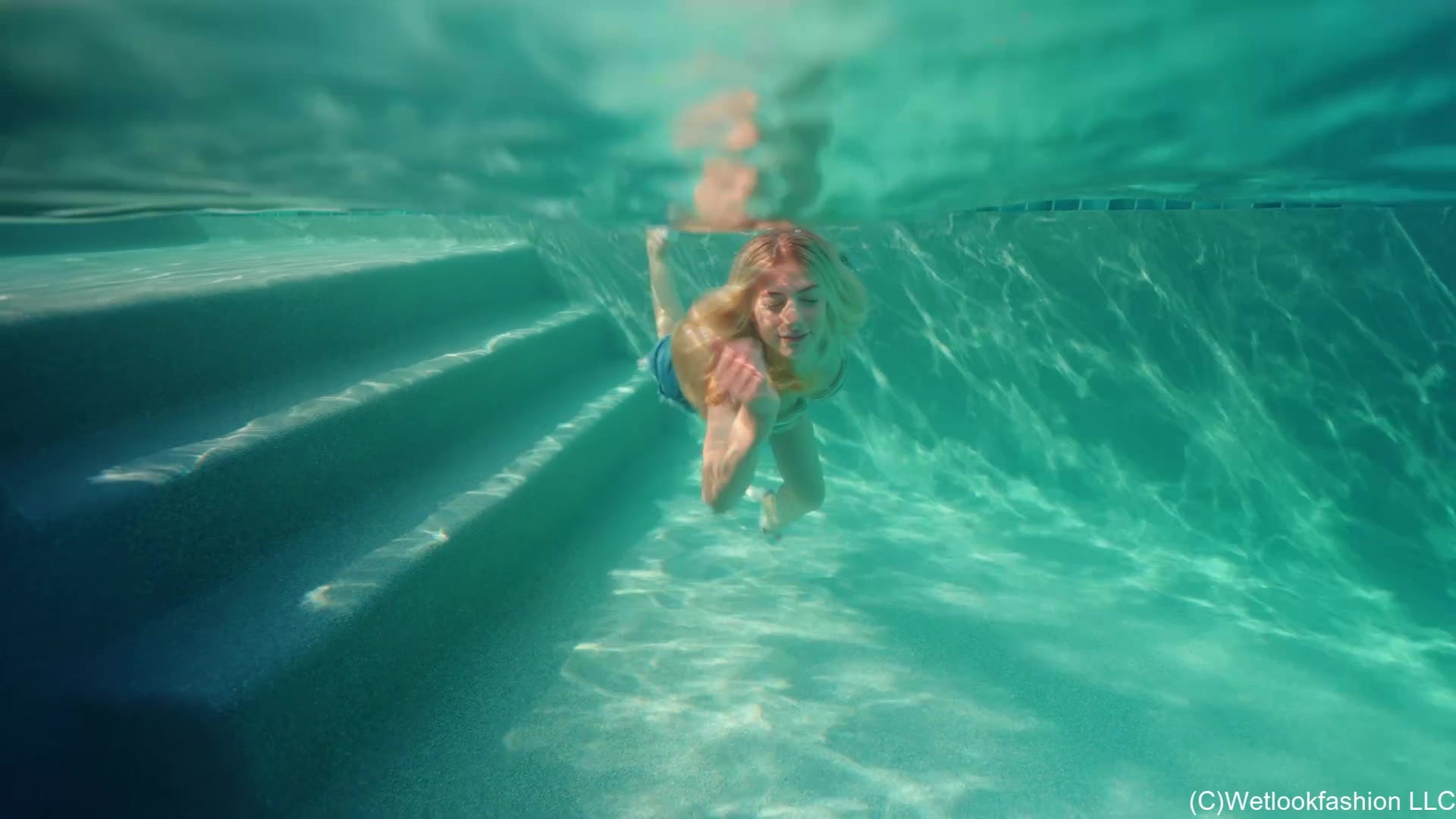 Amber Soaks Her Favourite Jean Shorts in the Pool