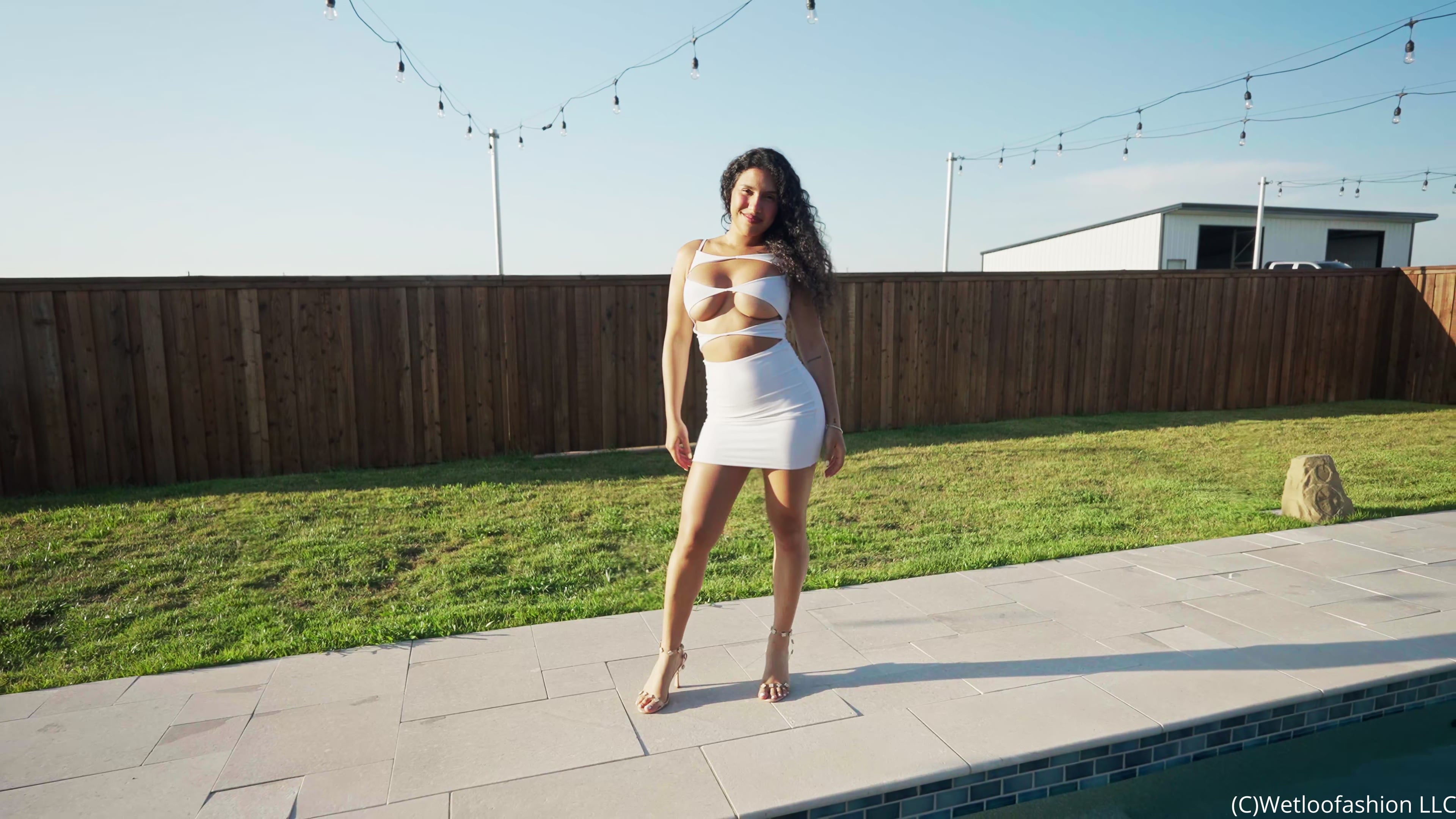Angeli Soaks Her White Mini Dress in the Pool