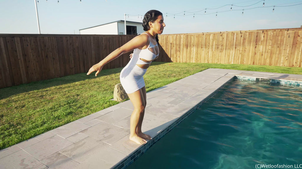 Angeli Soaks Her White Mini Dress in the Pool