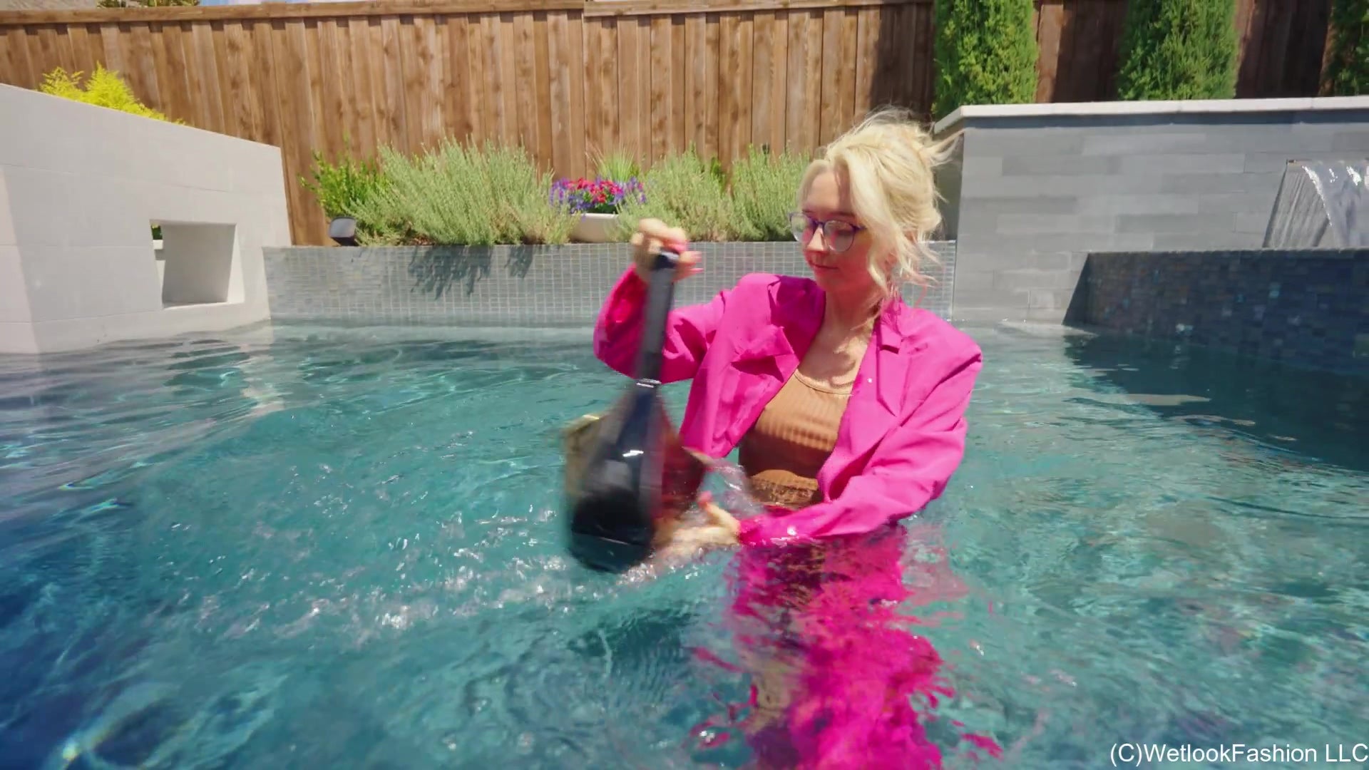 Bubbly Business with Hannah