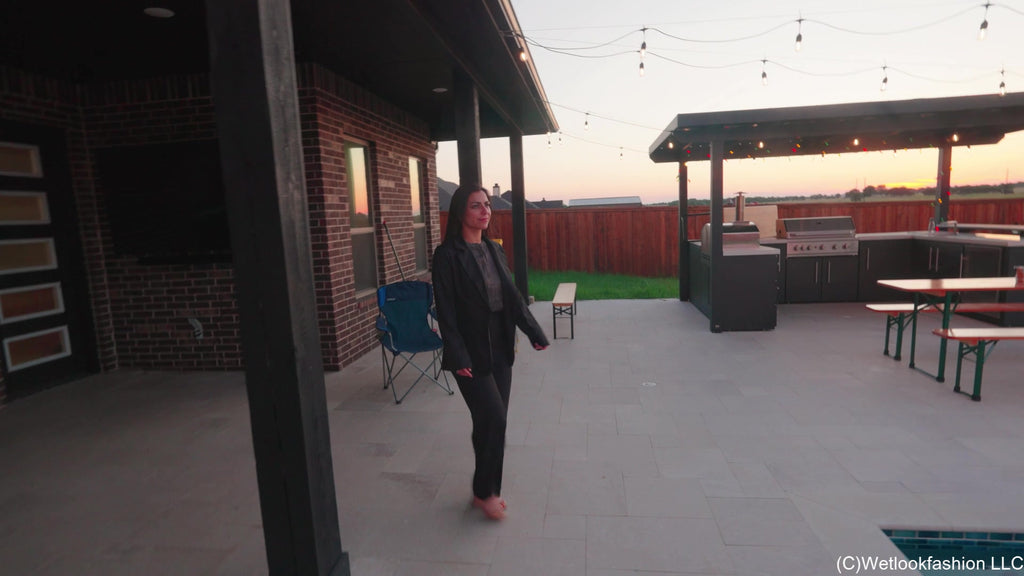 Business Evening Swim with Reina