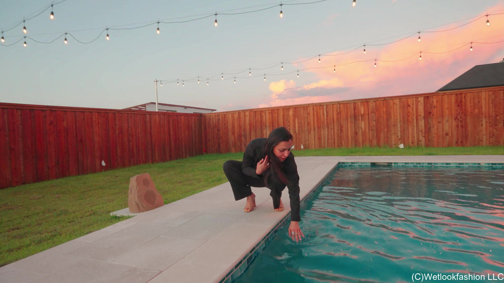 Business Evening Swim with Reina