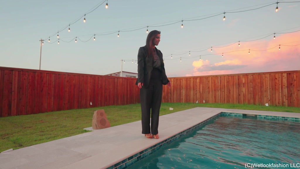 Business Evening Swim with Reina