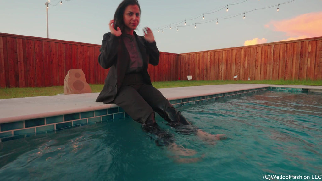 Business Evening Swim with Reina