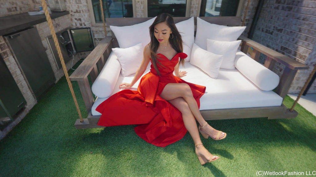 Christy Gets Her Gorgeous Designer Dress Wet