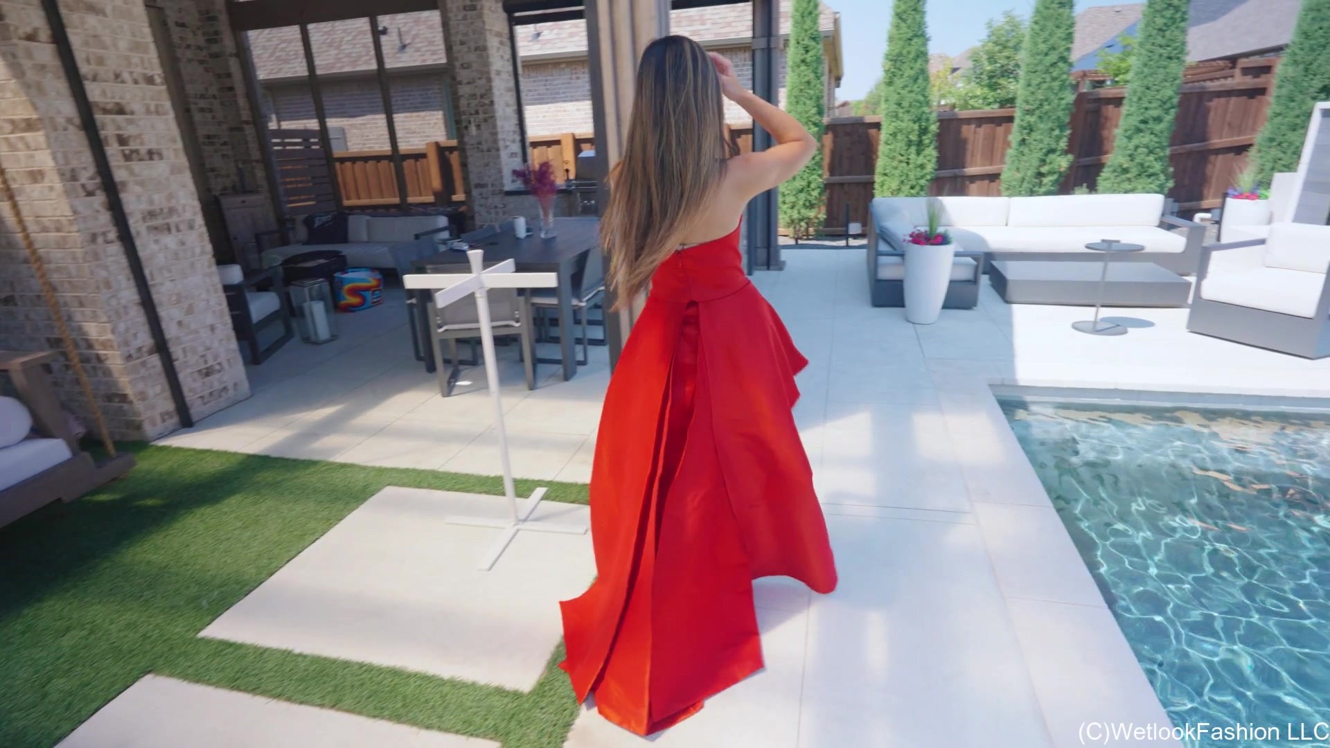 Christy Gets Her Gorgeous Designer Dress Wet