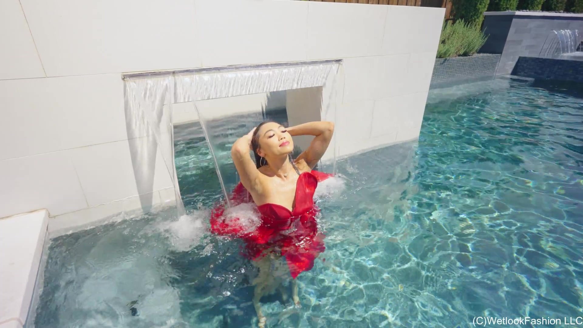 Christy Gets Her Gorgeous Designer Dress Wet