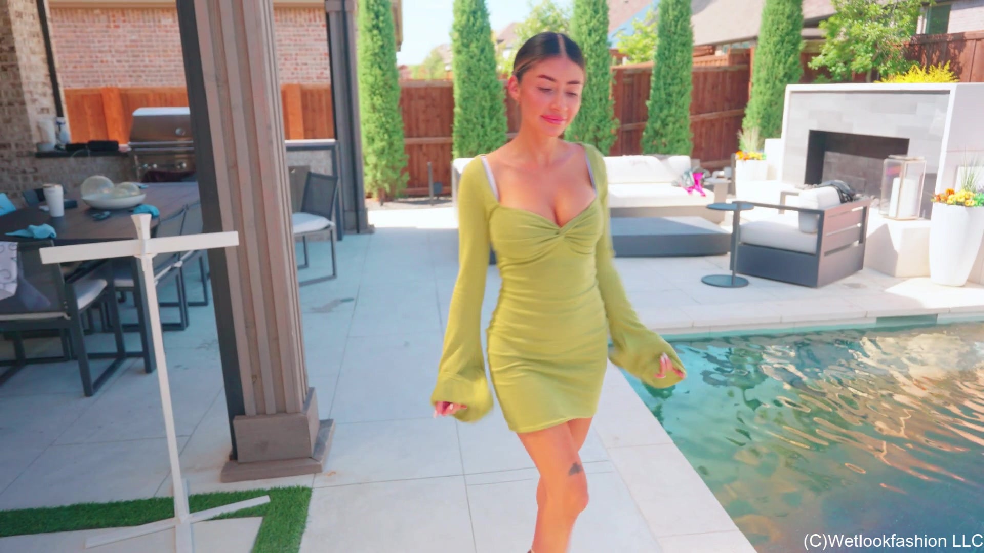 Diana Gets Wet in a Short Dress and Heels