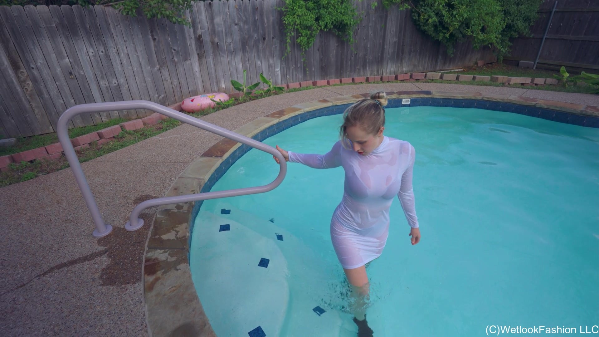 Dive into Desire: Camille's Poolside Provocation