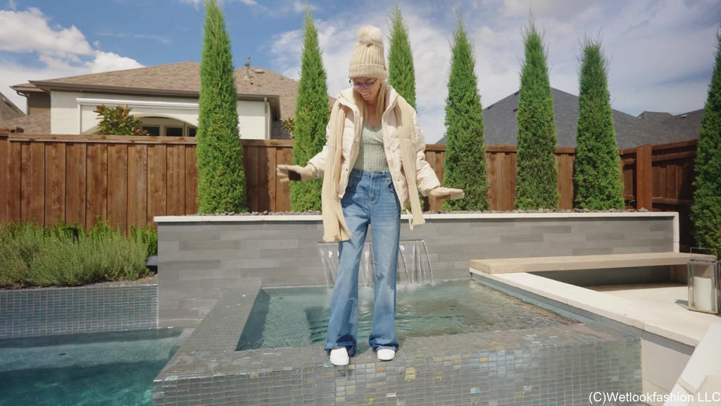 Hannah Is Swimming in a Jeans Winter Outfit