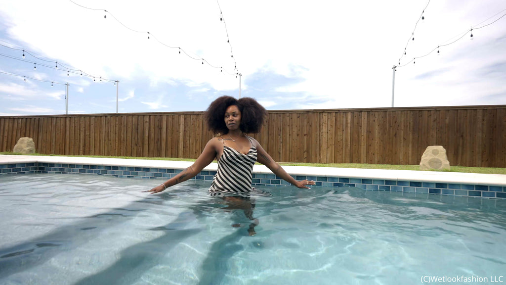 Indigo Makes Her Spontaneous Wetlook Debut