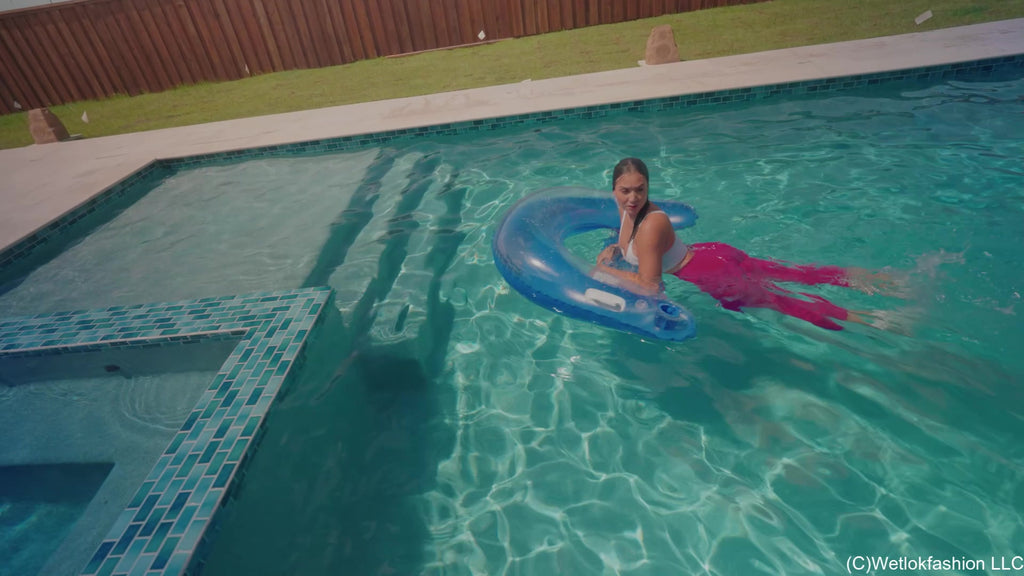 Iris Has a Wet Workout in Pink