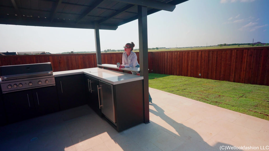 Jeans Shorts, Boot and Shirt Wetness with Joy