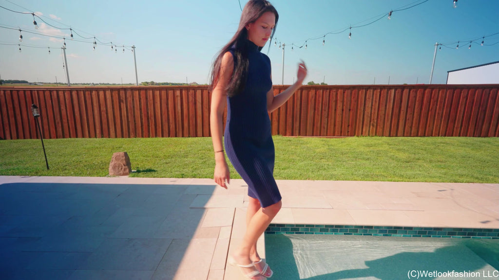 Jenny Soaks Her Blue Wool Dress