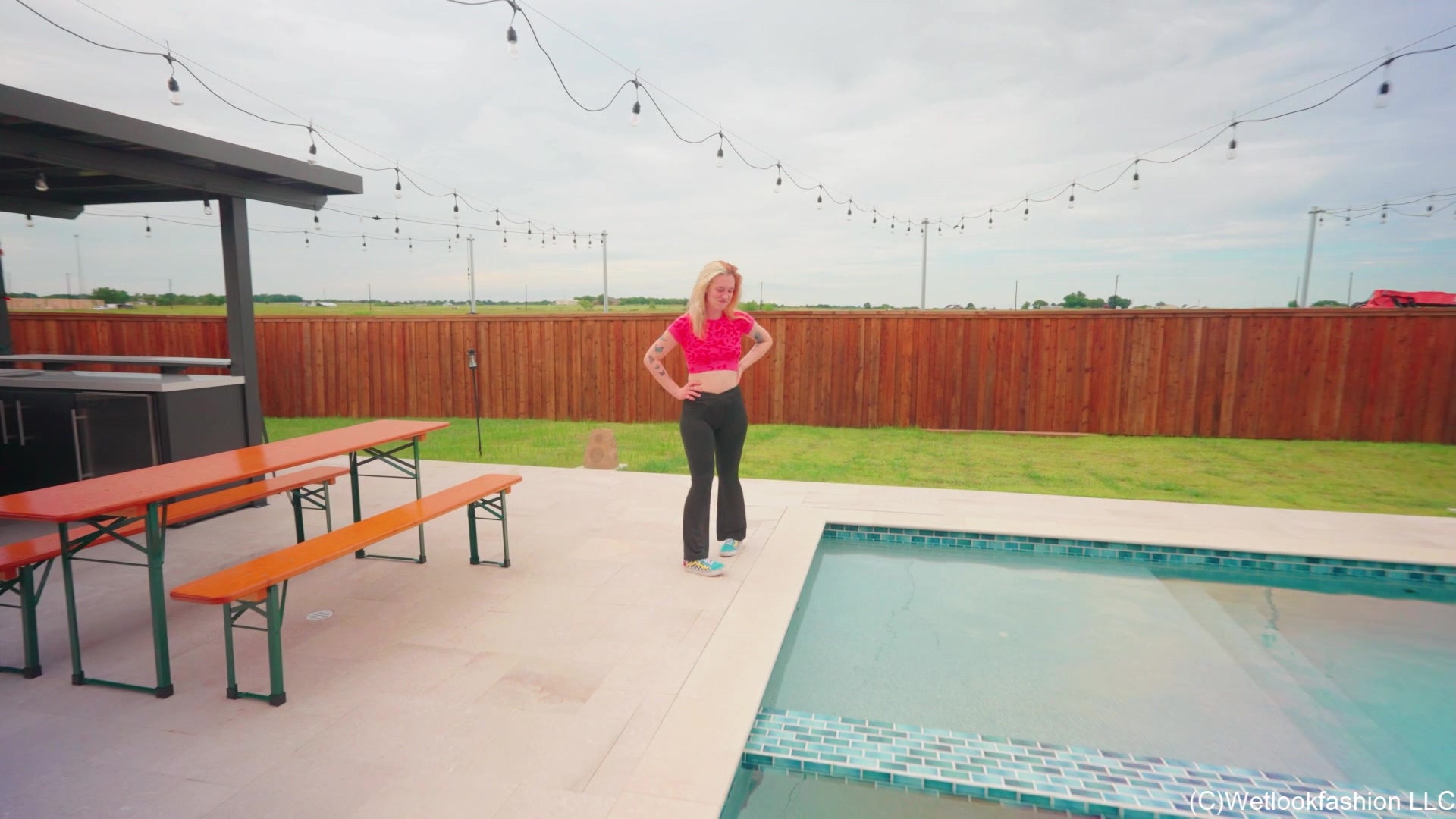 Jessica Has a Blast in the Pool Wearing a Yoga Outfit
