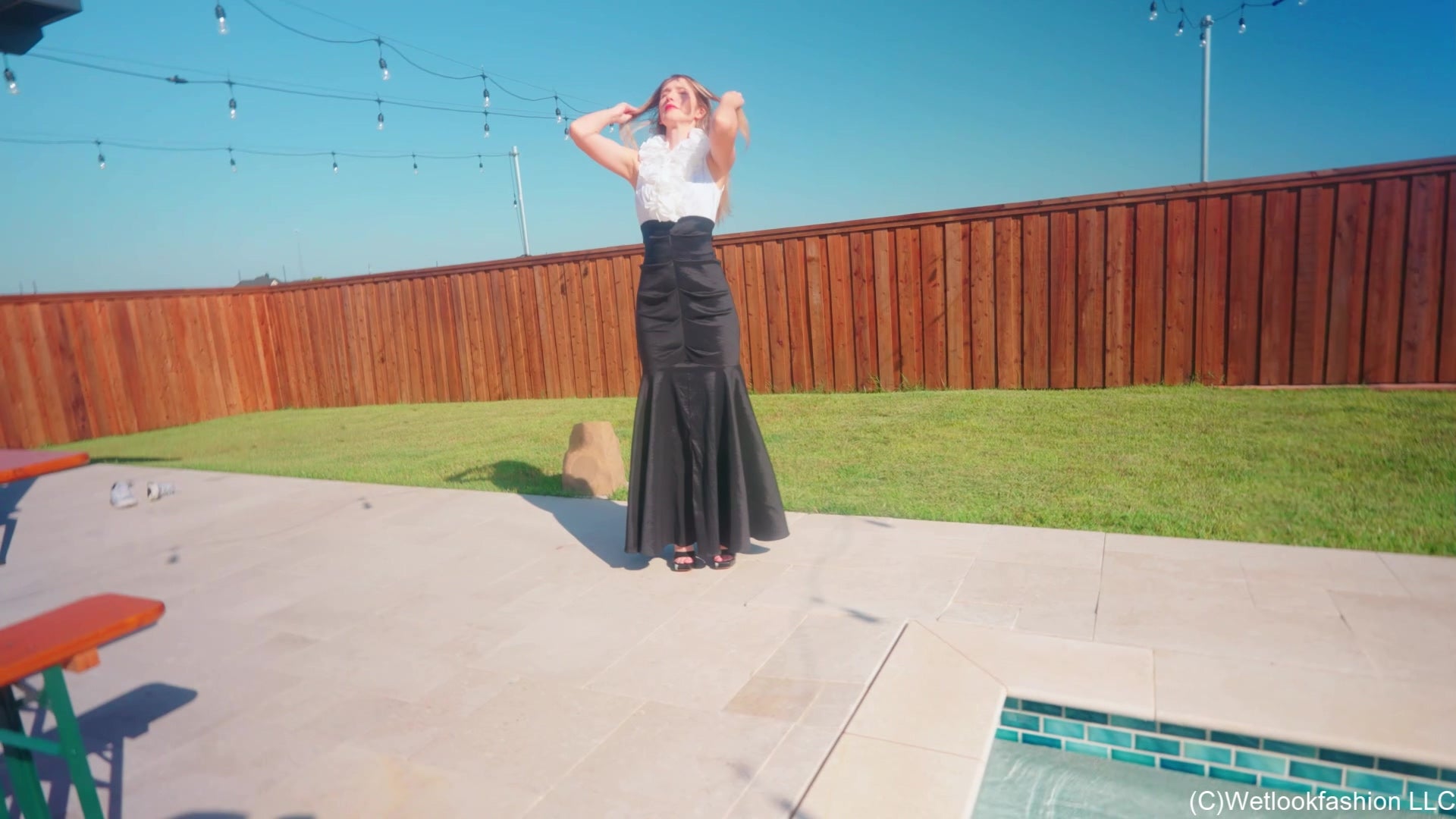 Kate Gets Wet in a Stunning Evening Gown