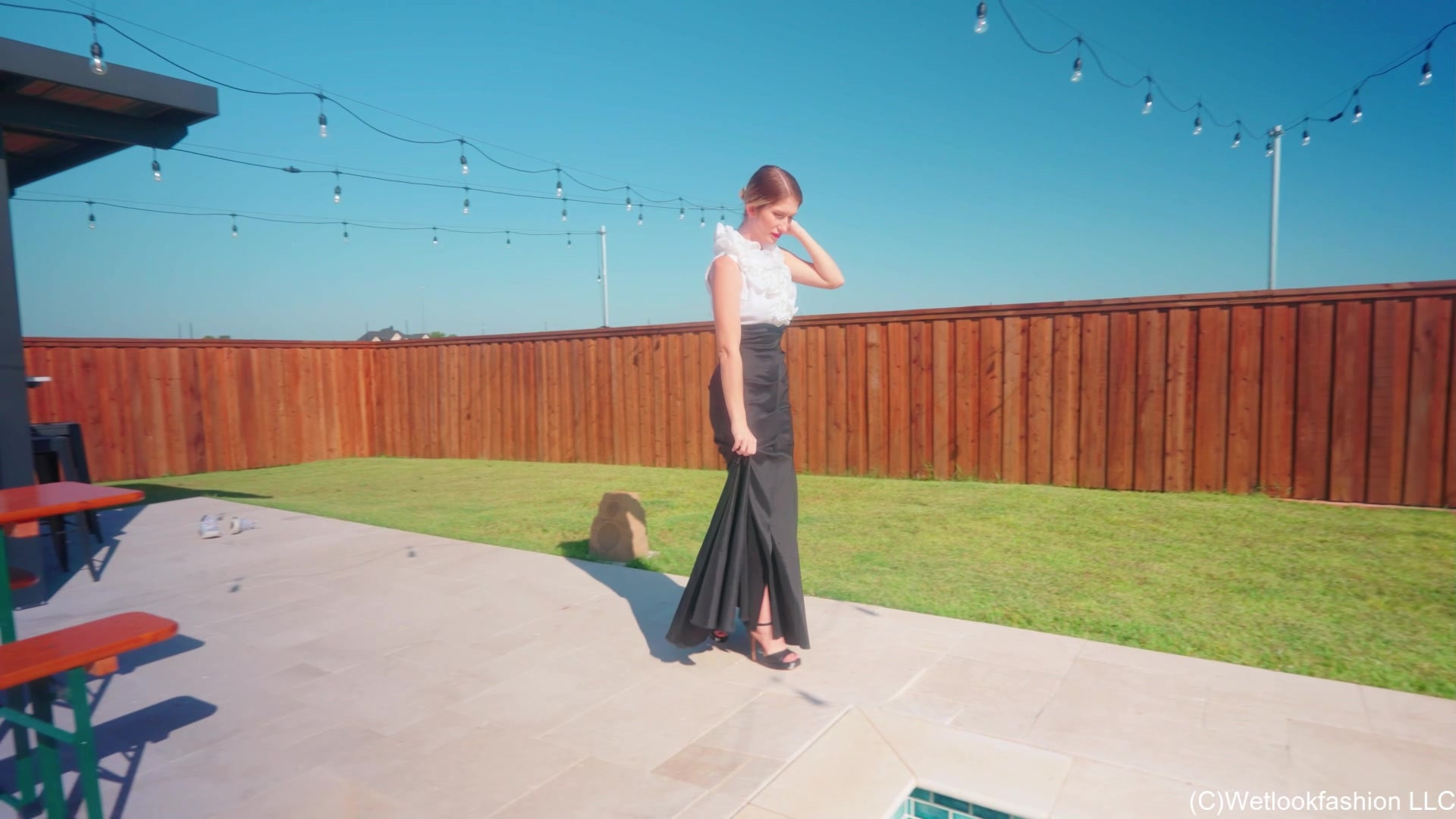 Kate Gets Wet in a Stunning Evening Gown