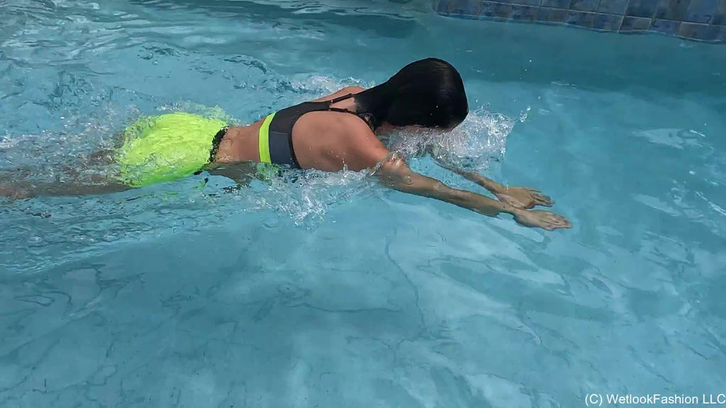 Kilo - Wasser-Workout im Nike Pro Set