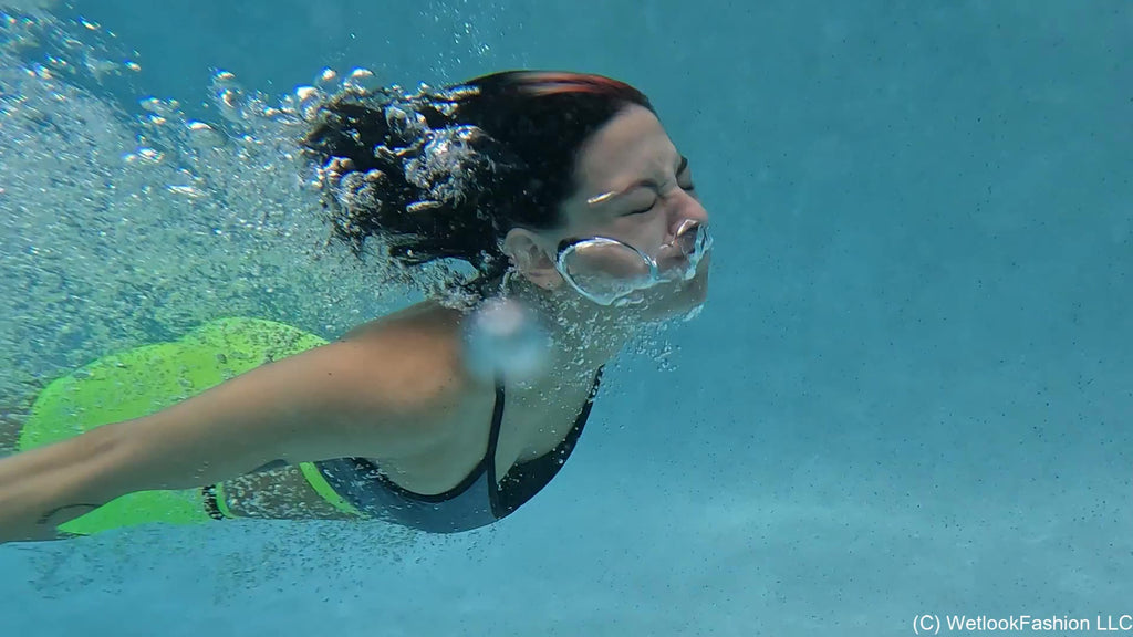 Kilo - Wasser-Workout im Nike Pro Set