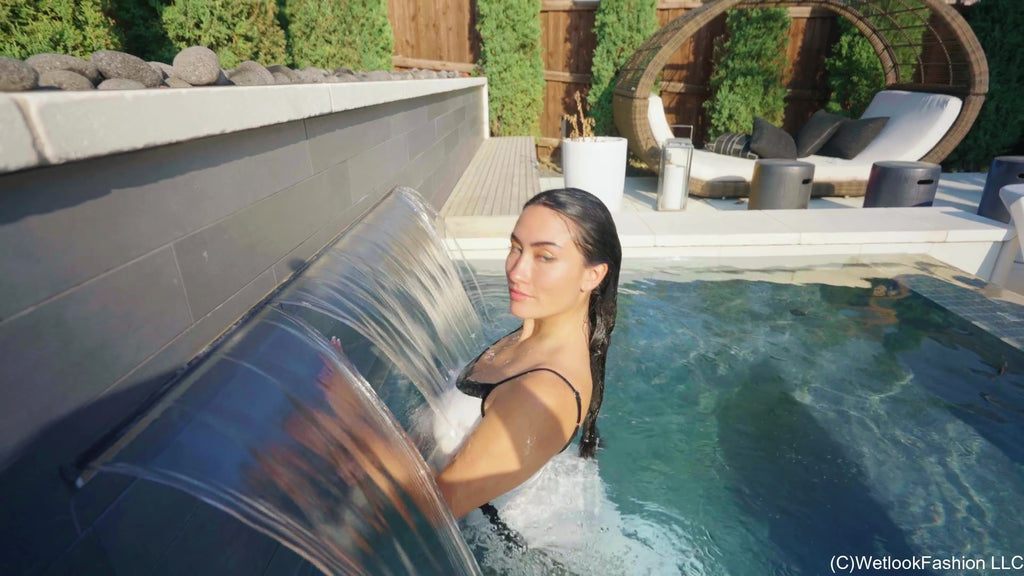 Kylie Soaks Her White Maxi Dress