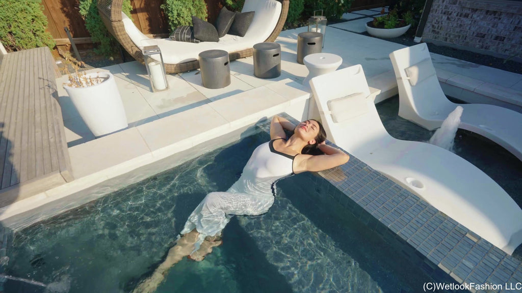Kylie Soaks Her White Maxi Dress