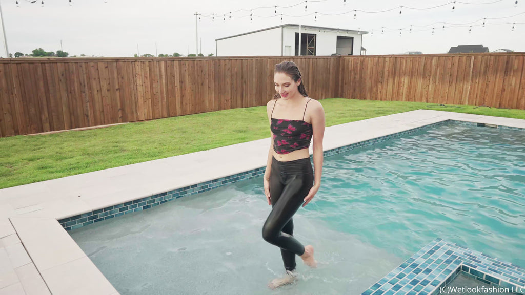 Lila Gets Wet in LuluLemon Leggings