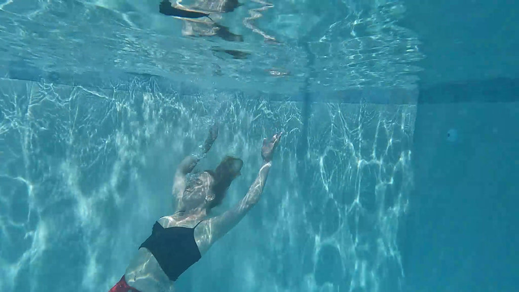Mandi Trains for Swimming Competition