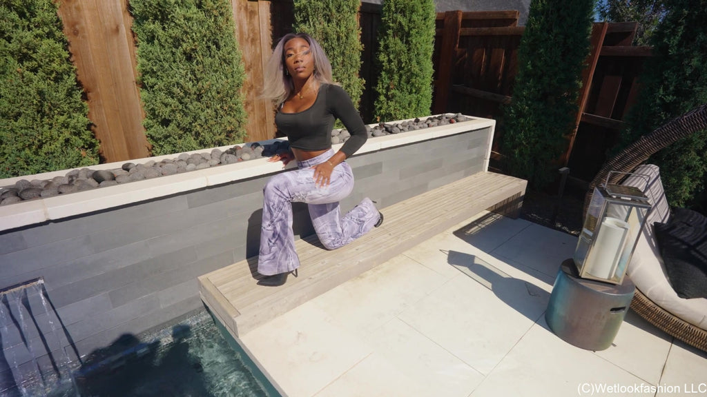 Naomi Gets Wet in Black and White