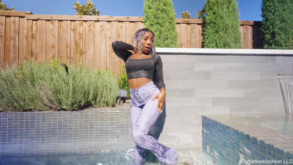 Naomi Gets Wet in Black and White