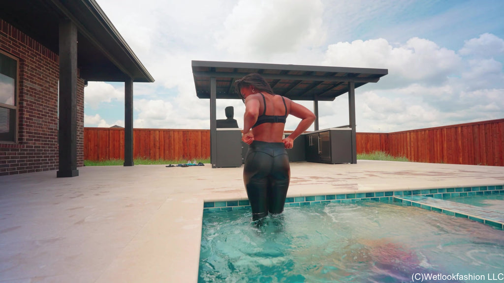 Naomi Swims in the Pool Wearing Color Changing Leggings
