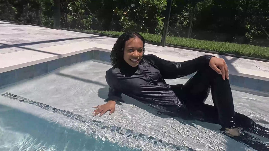 Natalie Casually Cooling Off