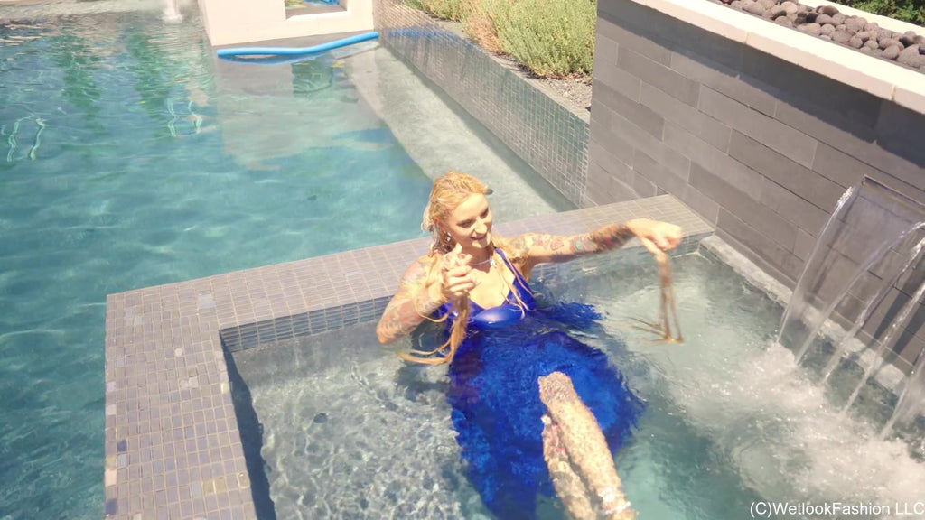 Natasha's First Wetlook Experience