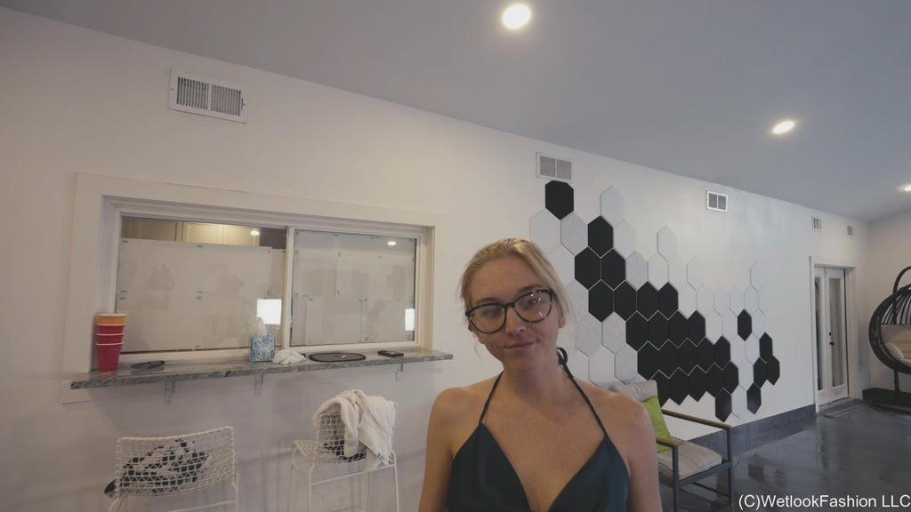 Hannah Swims in Fancy White Pants and Green Top