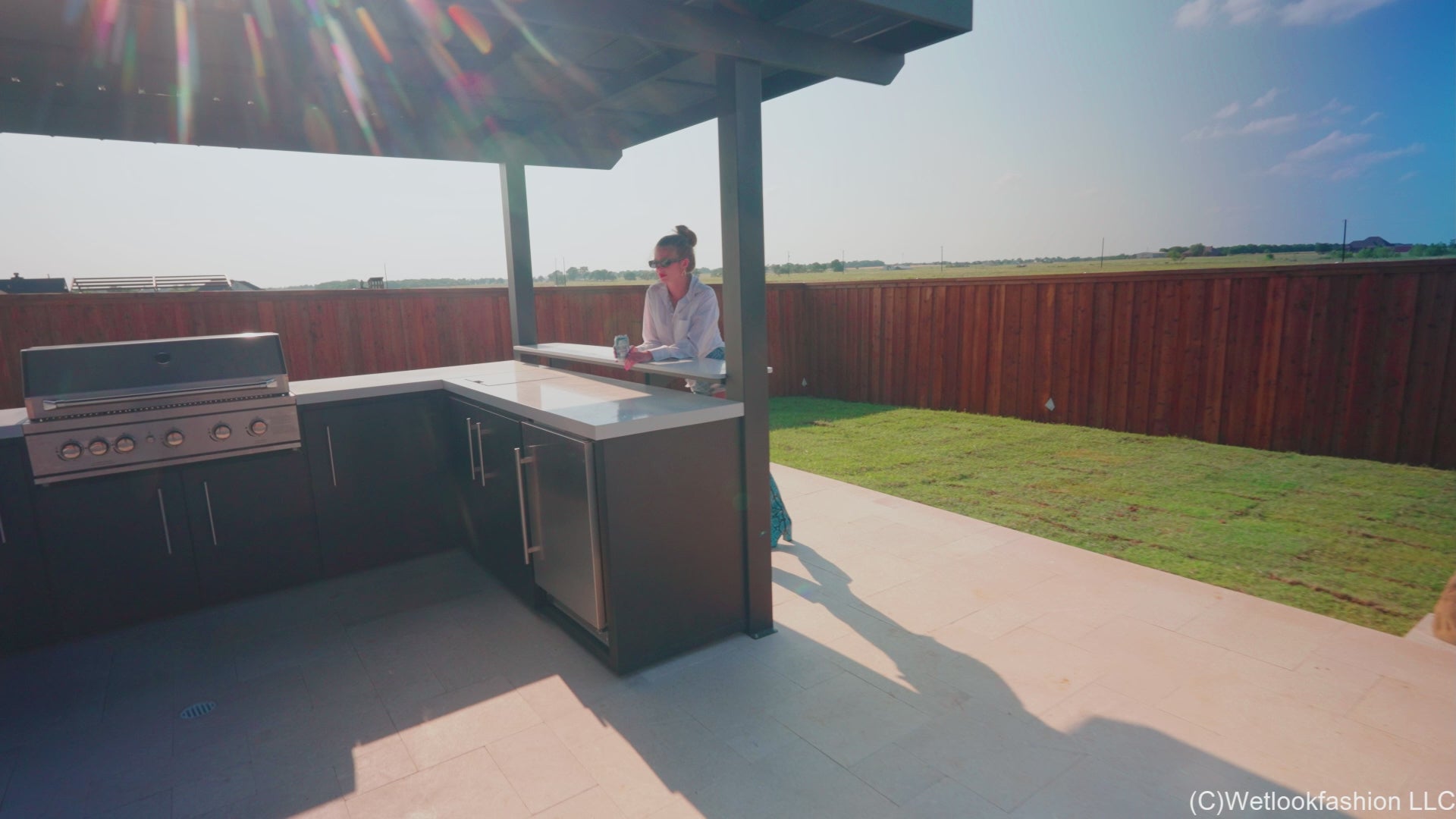 Jeans Shorts, Boot and Shirt Wetness with Joy