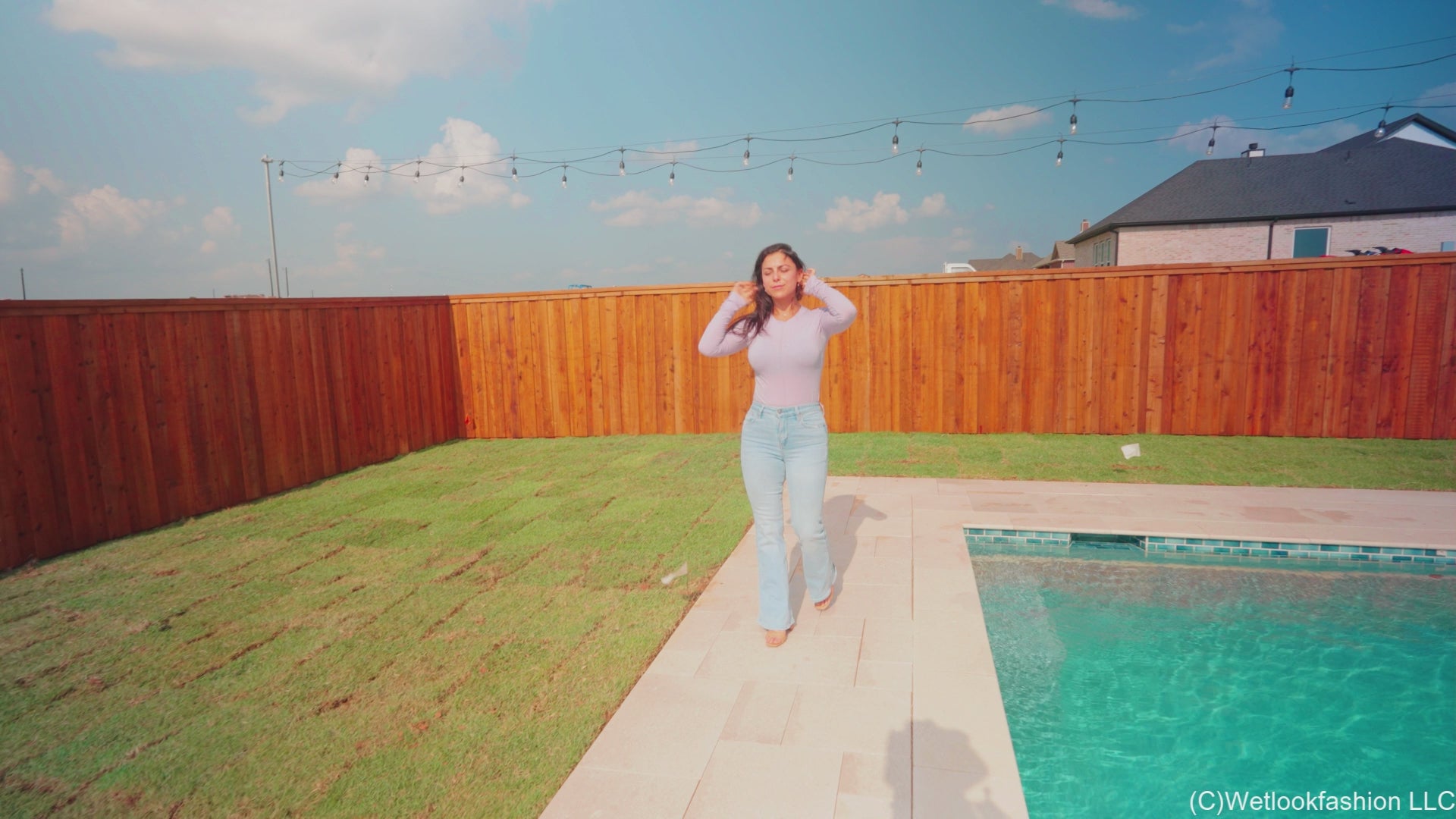 Reina Takes Her First Ever Fully-Clothed Swim Wearing Jeans