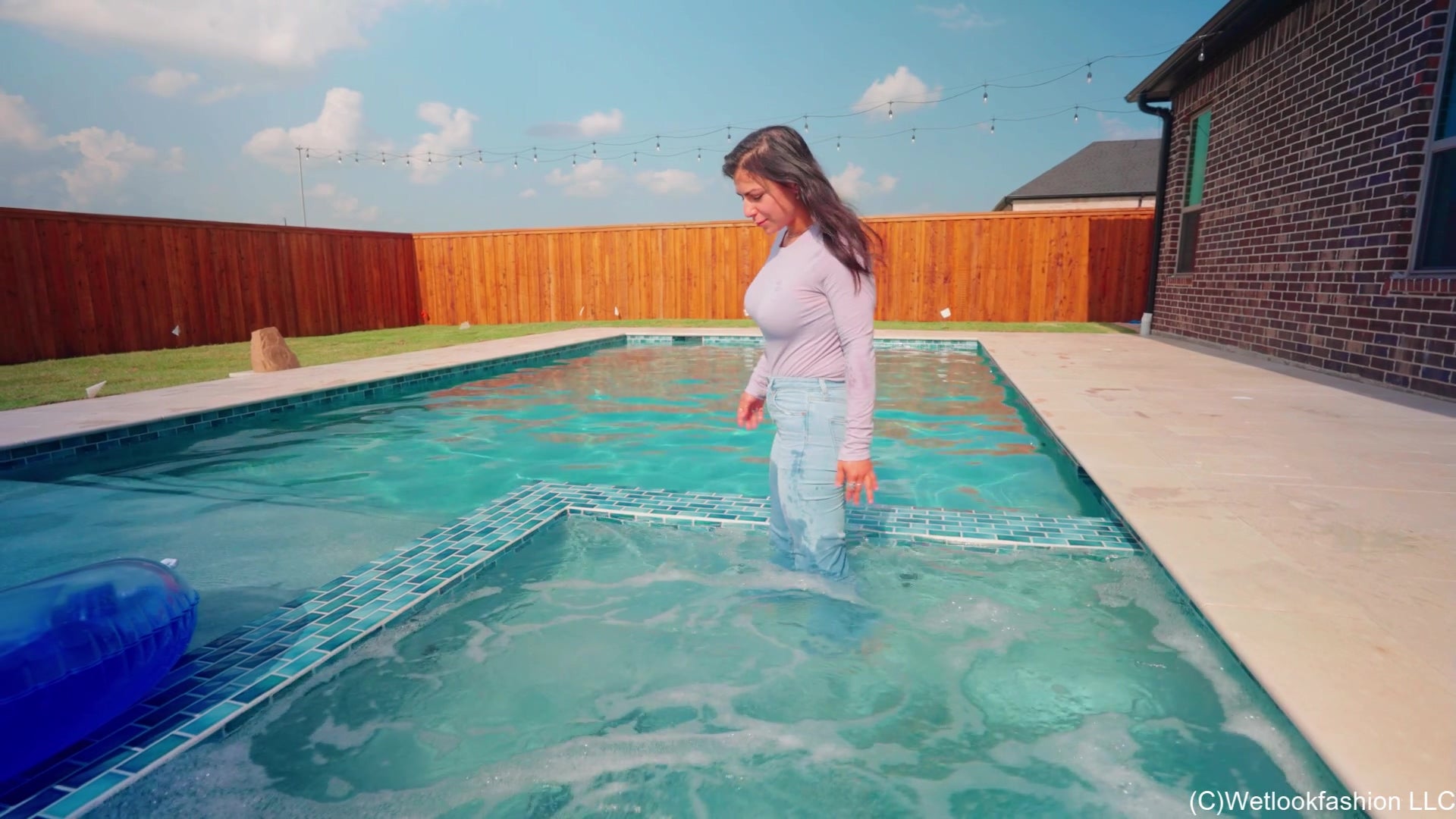 Reina Takes Her First Ever Fully-Clothed Swim Wearing Jeans