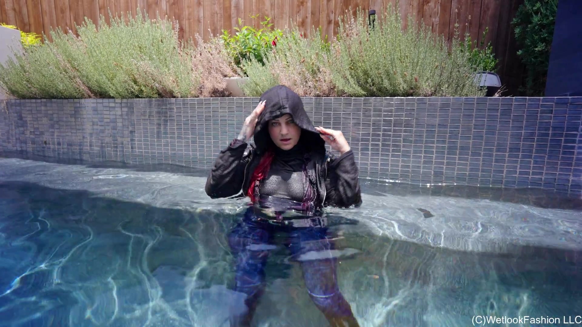 Scarlett - Swimming in a Layered Winter Outfit