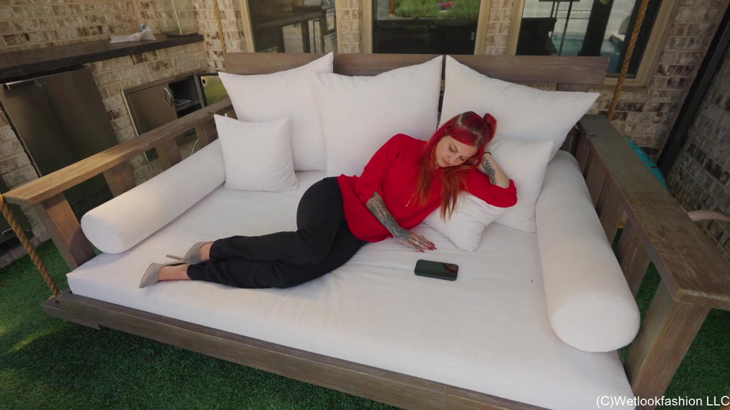 Scarlett's Business Casual Splash