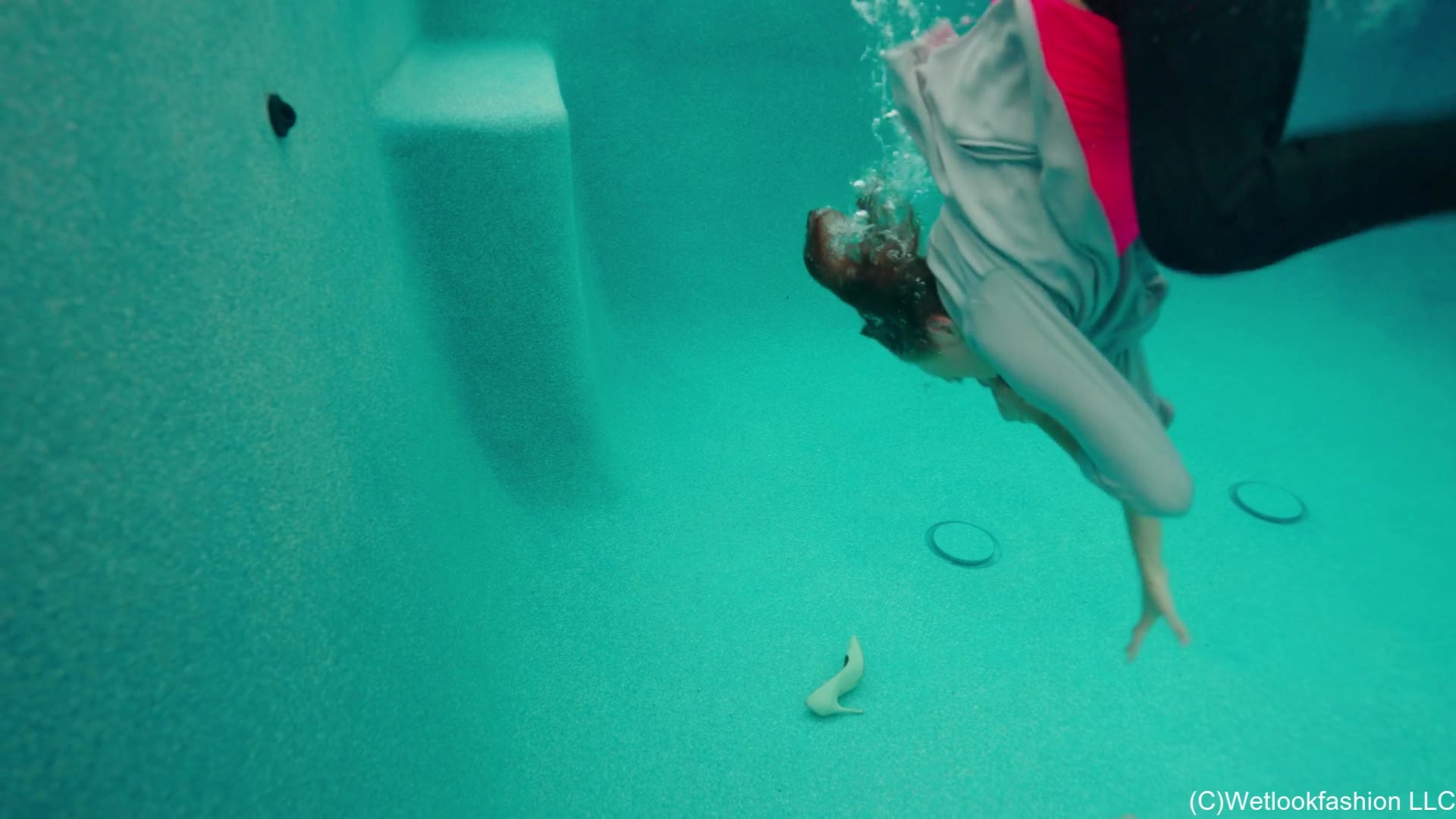 Tiffany's First Soaking Business at the New Pool