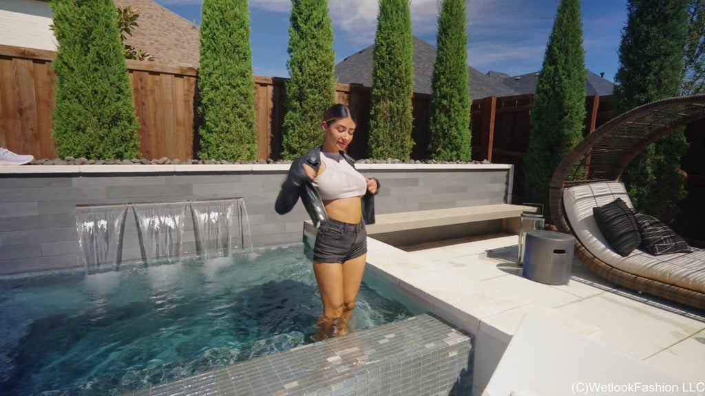 Pool Fun in a Shorts and Leggings Outfit with Diana