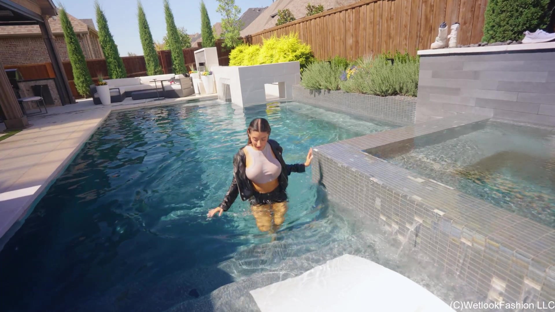Pool Fun in a Shorts and Leggings Outfit with Diana