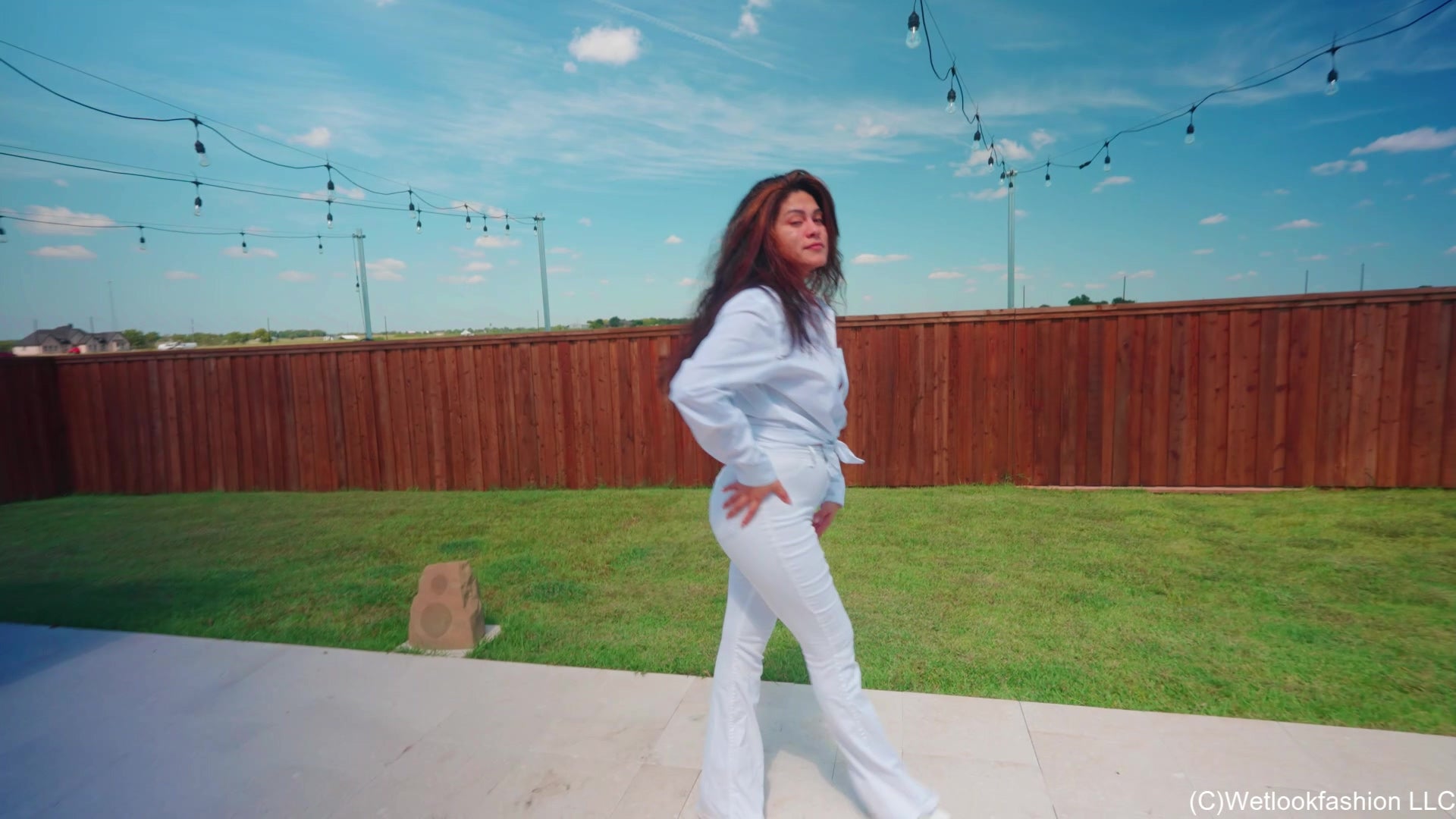 Yesenia Gets Wet in White Jeans, Blouse and Heels